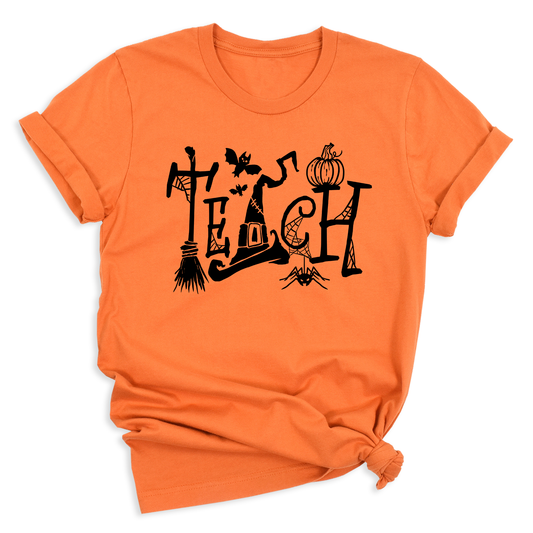 Halloween Teach T-Shirt – Cute Pumpkin School Shirt, Fall Teacher Tee for Spooky Season