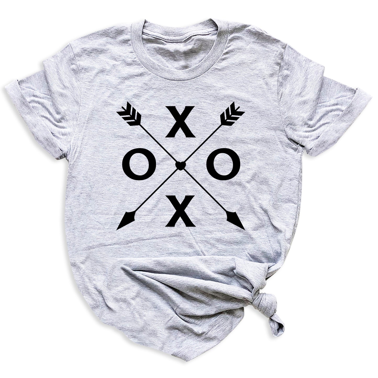 XOXO Valentine’s Day Shirt – Cute Unisex Love Arrow Tee